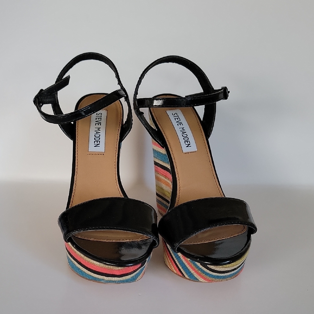 Steve Madden P-Sophia Black and Multicolor Striped Wedges Size 6.5 - Picture 3 of 7